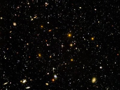 Das Ultra-Deep-Field zeigt rund 10.000 Galaxien in einem dreizehnmillionsten Teil des Himmels